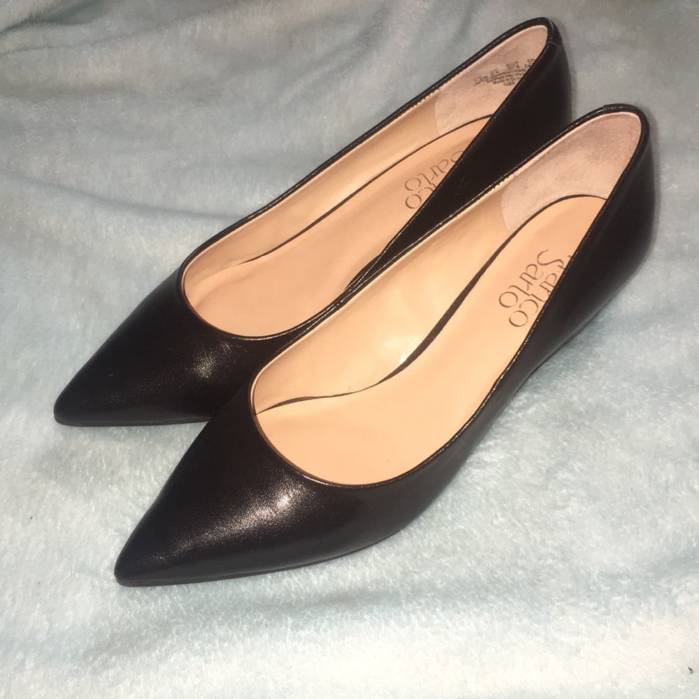 Black wedge pump